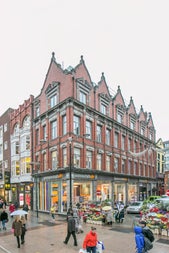 Front view of property