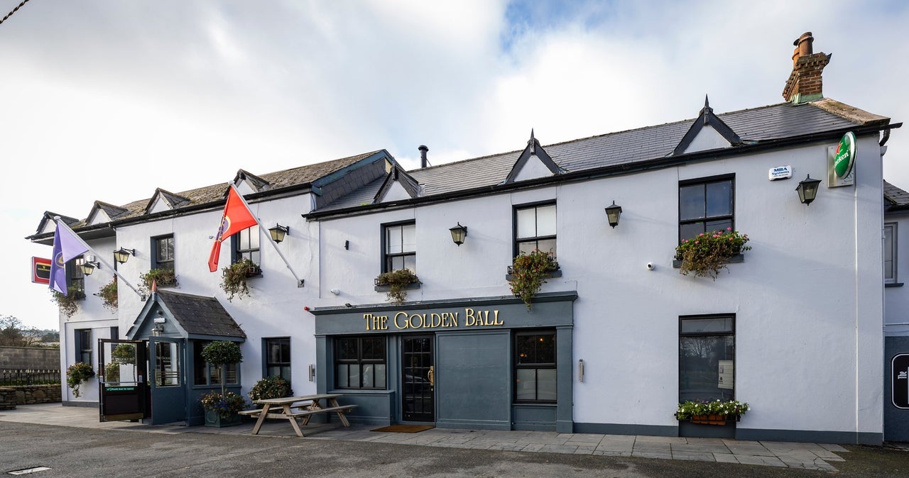 Exterior view of The Golden Ball Kilternan