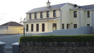 Hillcrest Guesthouse exterior