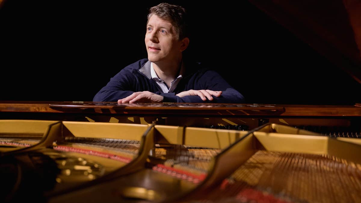 Finghin Collins, piano recital