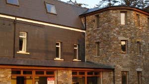 Caitins Pub & Accommodation