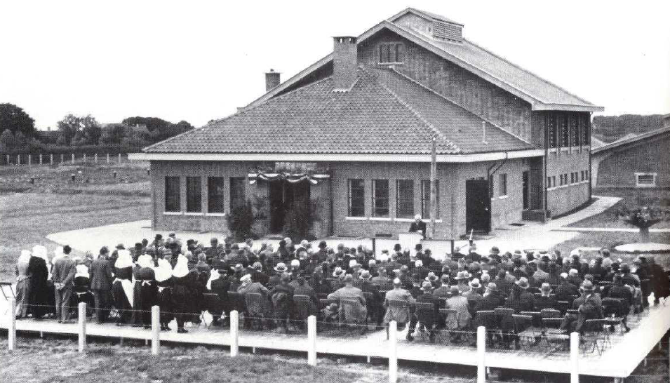 De opening van de waterleiding op Goeree-Overflakkee.