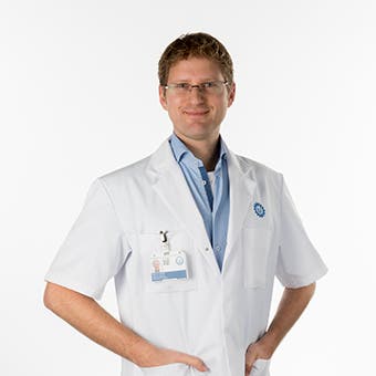 Dr.   Teske