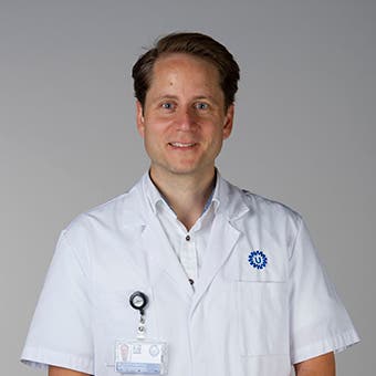 Dr.   Dorresteijn