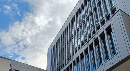 Nuova scuola di Merano Nuova scuola di Merano