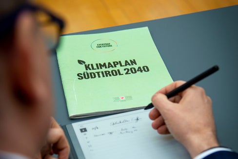 Partizipation spielt auch beim Thema Klimaschutz und Nachhaltigkeit eine große Rolle. Erstmals wird nun in Südtirol ein Klimabürgerrat einberufen. (Foto: LPA/Fabio Brucculeri)