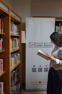 La Biblioteca provinciale italiana “Claudia Augusta” assegna l’omonimo premio a tesi di laurea con contenuti di
interesse provinciale. (Foto: ASP/Biblioteca Claudia Augusta)