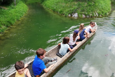 Abenteuerlich: Das Ferienangebot des Archäologiemuseums beinhaltet Ausflüge in die Umgebung von Bozen. (Foto: Südtiroler Archäologiemuseum)