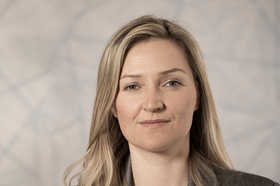 Elisabeth Vallazza: Archeologa ed esperta di marketing. Da novembre 2022 direttrice del Museo Archeologico dell’Alto Adige (Foto: Marion Lafogler)