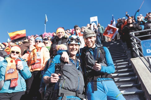Essere presenti è tutto anche per i numerosi volontari di Anterselva: lavorano instancabilmente per garantire il regolare svolgimento delle gare e allo stesso tempo vivono da vicino la storia dello sport. (Foto: Comitato organizzatore Anterselva)