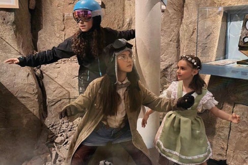 Ausschnitt auf dem Tanzevent „The cirlce of tourism“ – anlässlich des 20.jährigen Jubiläums des Touriseums Schloss Trauttmansdorff. (Foto: Danceproject Bozen/Stefania Martino)