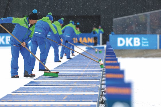 Per le Olimpiadi servono molte mani laboriose: i compiti dei volontari spaziano dall'assistenza ai visitatori alle attività logistiche nei luoghi delle competizioni. (Foto: Comitato organizzatore Anterselva)