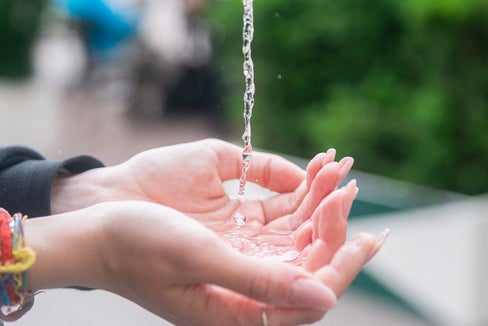Mit dem Arge-Alp-Preis 2024 werden Sensibilisierungsmaßnahmen für eine nachhaltige Wassernutzung ausgezeichnet. Bis 1. Juni können Projekte eingereicht werden. (Foto: LPA/Claudia Corrent)
