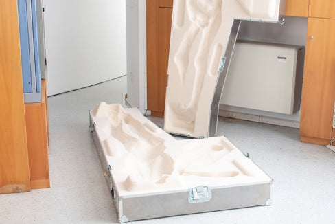 Die Transportbox von Ötzi (Foto: Südtiroler Archäologiemuseum)