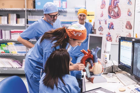 Insgesamt 1570 Herzbehandlungen bei Männern und 677 bei Frauen macht die Abteilung Kardiologie am Krankenhaus Bozen pro Jahr. (Foto: Tiberio Sorvillo)