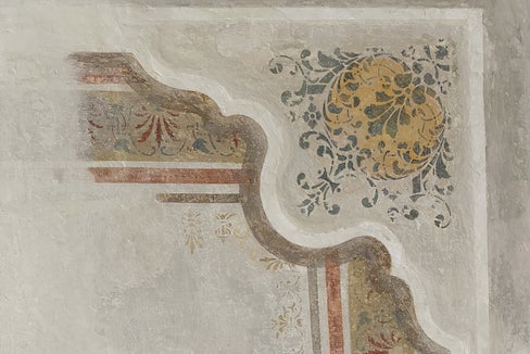 A lungo nascosti sotto gli strati della storia, gli affreschi sono stati riportati alla luce in occasione del restauro. (Foto: Museum Eccel Kreuzer)