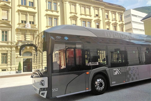 Uno dei progetti finanziati dal PNRR: 5 nuovi autobus H2 per il servizio di trasporto pubblico di Bolzano. (Foto: ASP/Angelika Schrott)