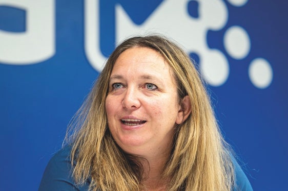 Ziel der SASA ist es, die Flotte schrittweise auf einen emissionsfreien Betrieb umzustellen, die Infrastruktur entsprechend anzupassen und das Personal – über 600 Mitarbeiterinnen und Mitarbeiter – zu schulen, erklärt SASA-Präsidentin Astrid Kofler. (Foto: Fabio Brucculeri)