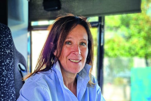 Busfahrerin Renate Brugger erlebt täglich, wie viel Aufmerksamkeit, Geduld und gegenseitigen Respekt es im Alltag in der Mobilität braucht. (Foto: Fabio Brucculeri)