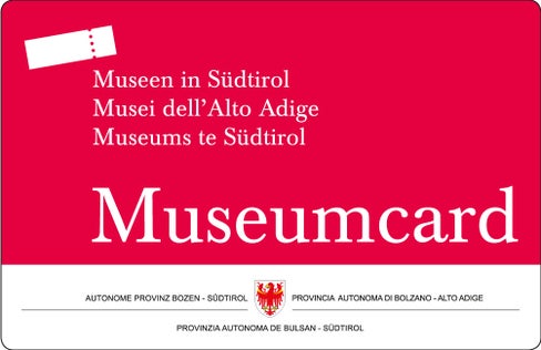 La Museumcard è un abbonamento che permette di accedere per un intero anno a oltre 80 musei, collezioni e luoghi espositivi dell’Alto Adige (Immagine: Azienda Musei provinciali)