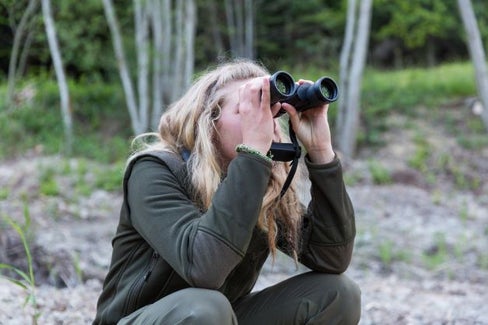 Le escursioni dedicate al birdwatching sono una delle tante opportunità offerte dai sette parchi naturali dell’Alto Adige. (Foto: Ufficio provinciale natura)