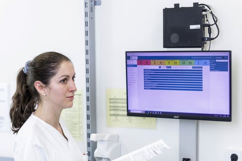 Dokumente der Patientin oder des Patienten auf einen Blick: Bei Einverständnis darf medizinisches Fachpersonal auf die elektronische Gesundheitsakte zugreifen. (Foto: LPA/Tiberio Sorvillo)