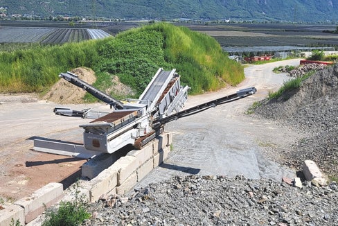 La carta dei potenziali depositi di sabbia e ghiaia in Alto Adige è uno strumento importante per le imprese. (Foto: Ufficio provinciale Industria e cave)