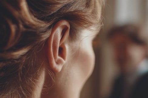 Anche le persone sane possono attraversare periodi di stress, lutti, ansie o momenti critici. L'aspetto cruciale sta nella capacità di far fronte a queste situazioni o di trovare il supporto giusto. (Foto: creata con l’IA)