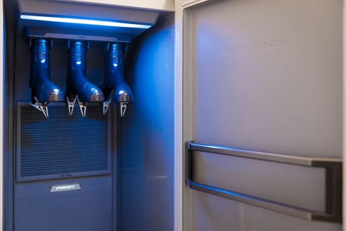 Wer mit dem Rad zur Arbeit kommt, kann bei Konverto auch auf Duschen und Schnelltrockner zählen (Foto: LPA/Tiberio Sorvillo)