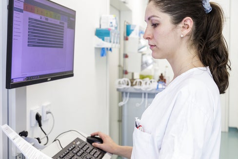 Non solo posti di studio aggiuntivi: un corso di laurea in Medicina produce giovani medici e attira specialisti, crea opportunità di carriera e consente terapie innovative. (Foto: ASP/Tiberio Sorvillo)