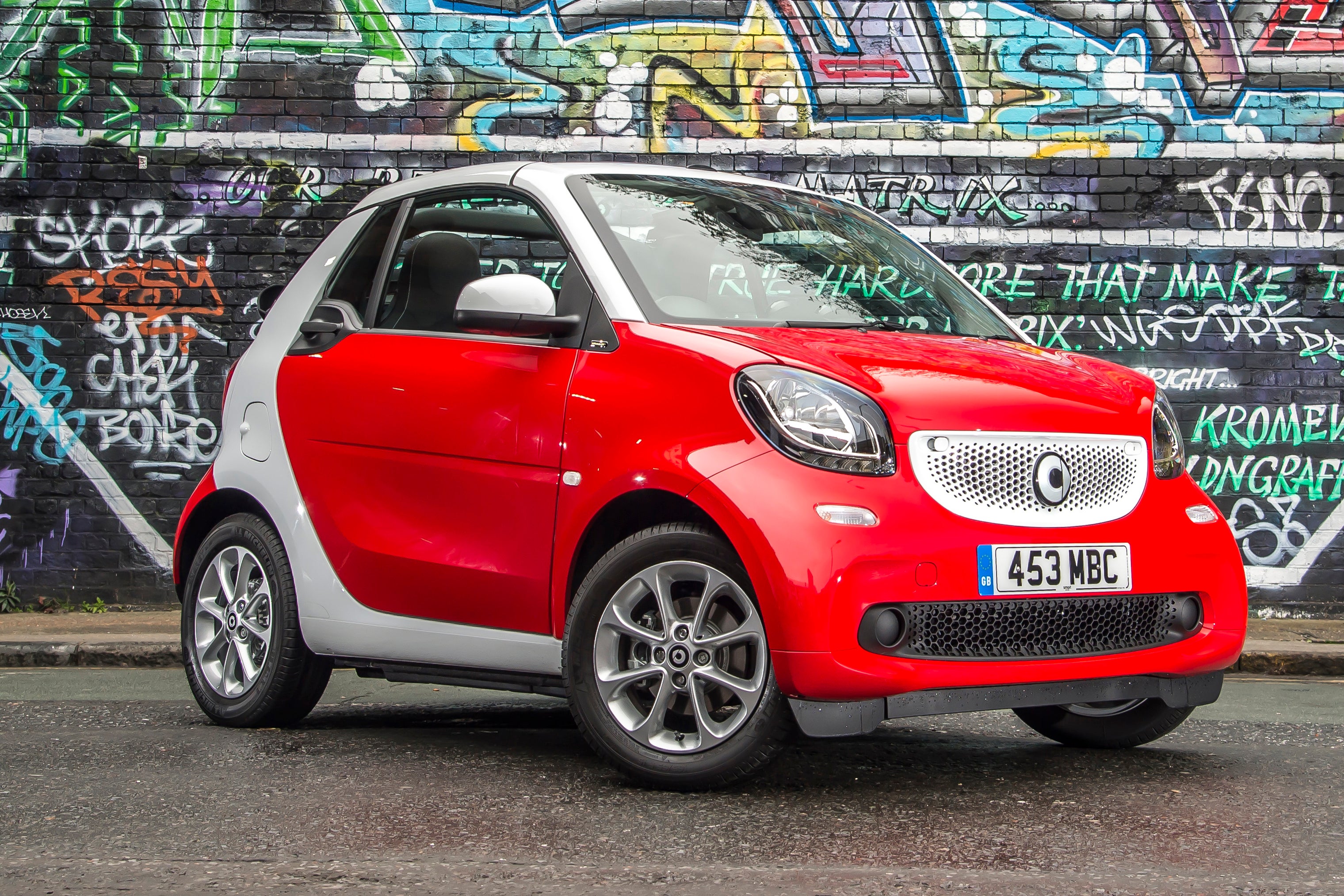Smart Fortwo Cabriolet Front Side View