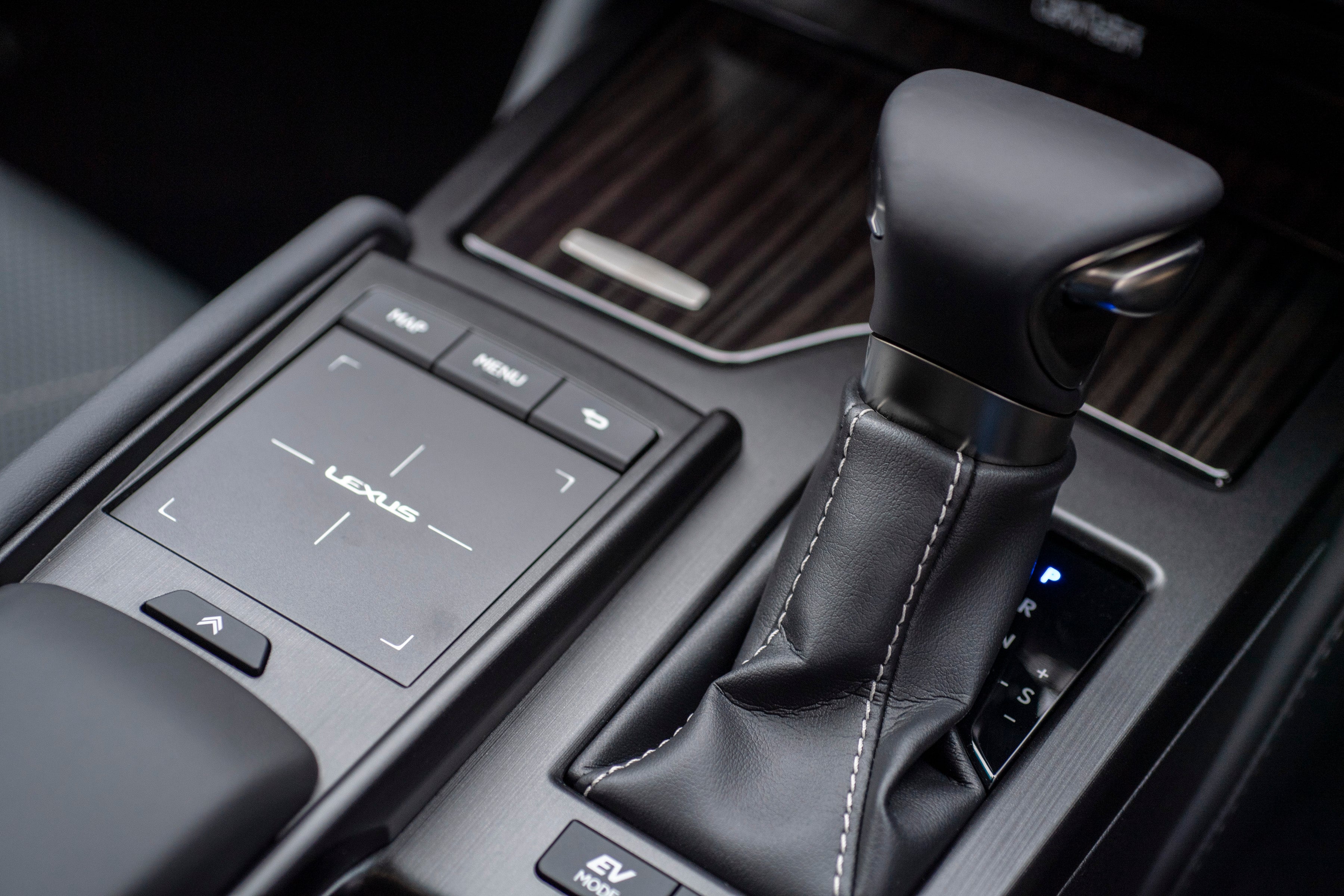 Lexus ES Review 2022 gearstick