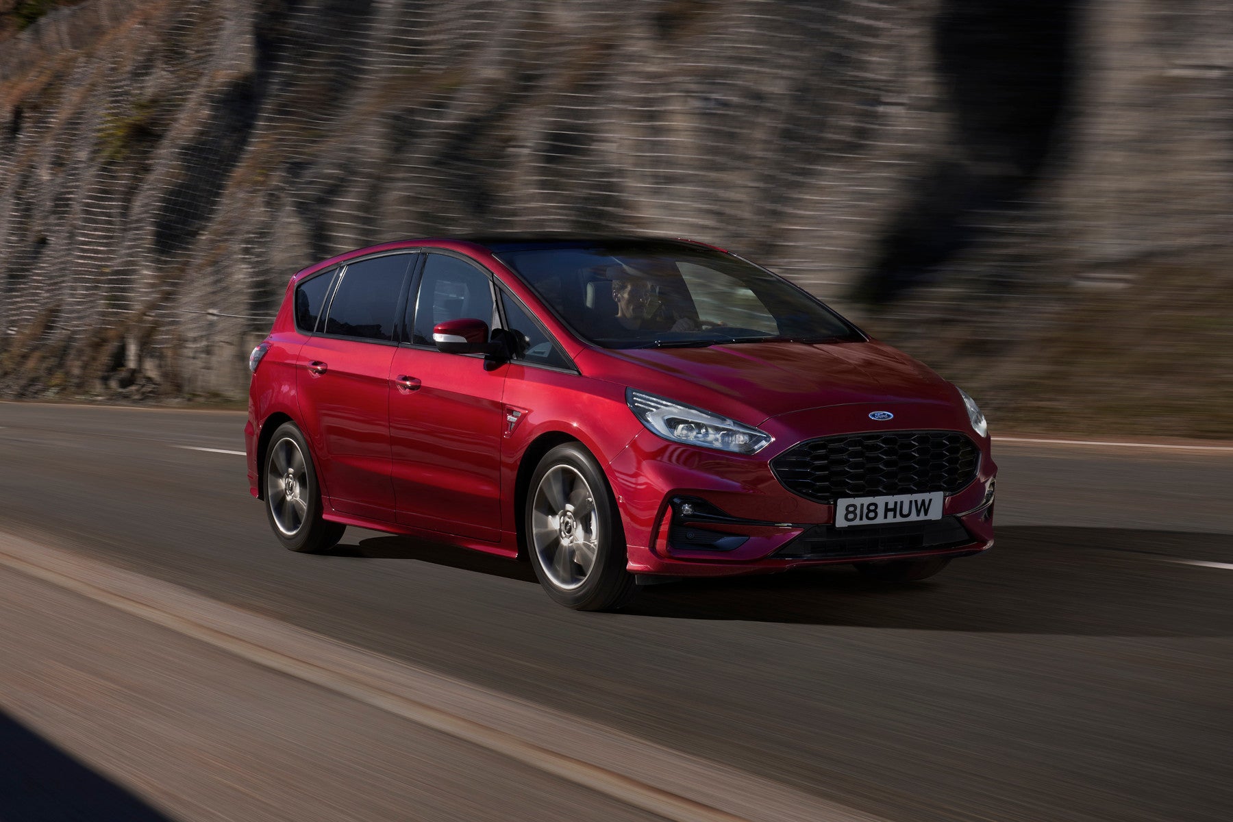 Ford S-MAX Review 2022: front 