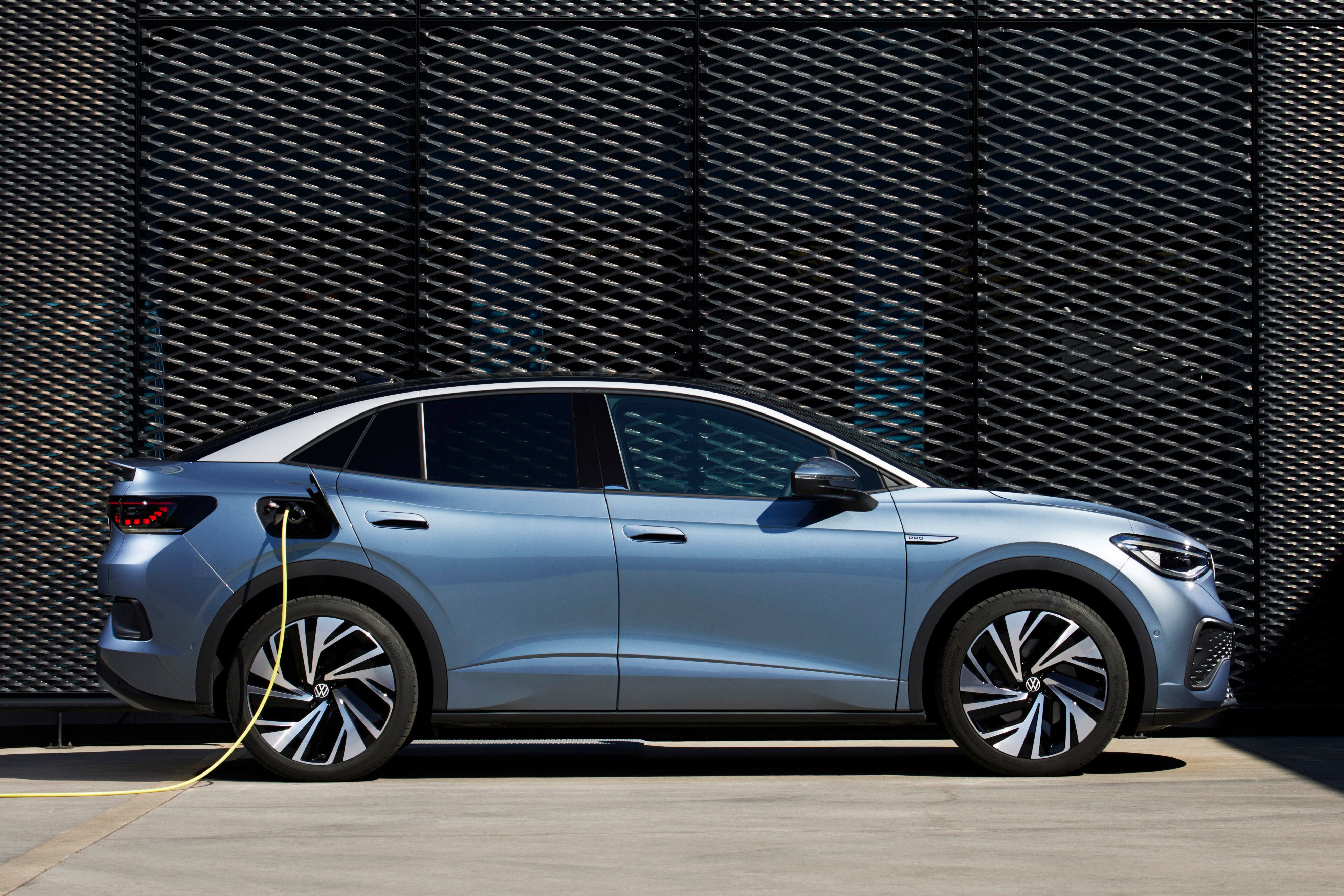 Volkswagen ID.5 Review 2022: side profile charging