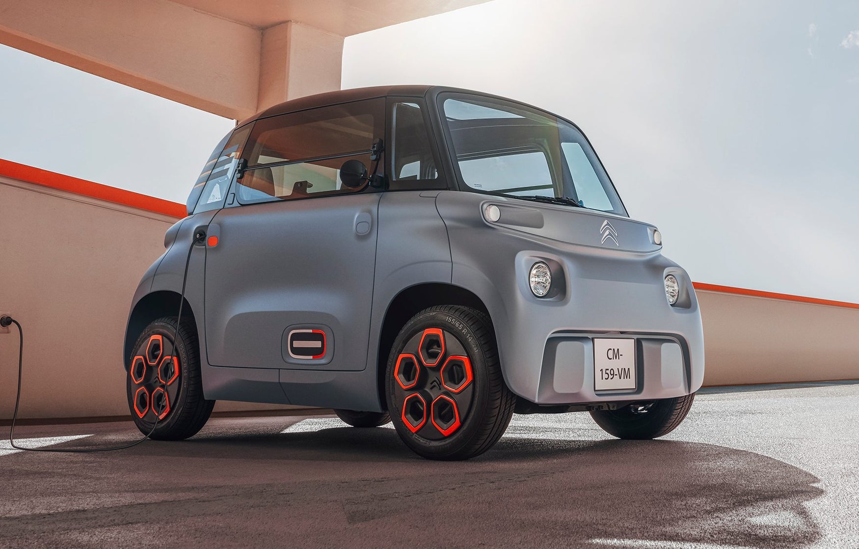 Citroen AMI charging