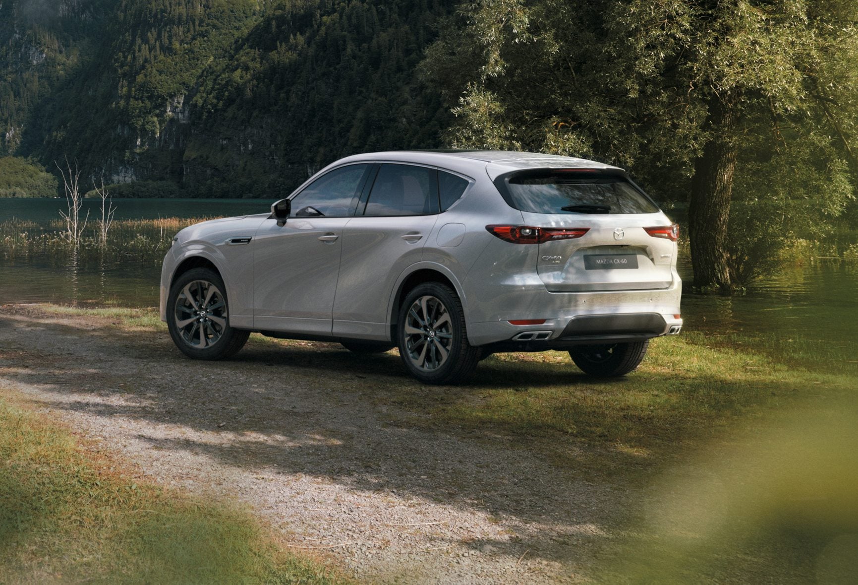 Mazda CX-60 in white, rear-three quarter picture