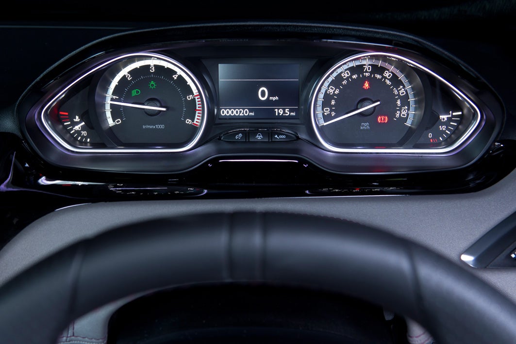 Peugeot 208 Review 2021 Dashboard