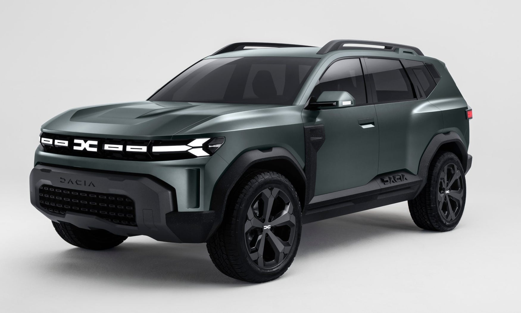 2022 Dacia Bigster front-three quarter