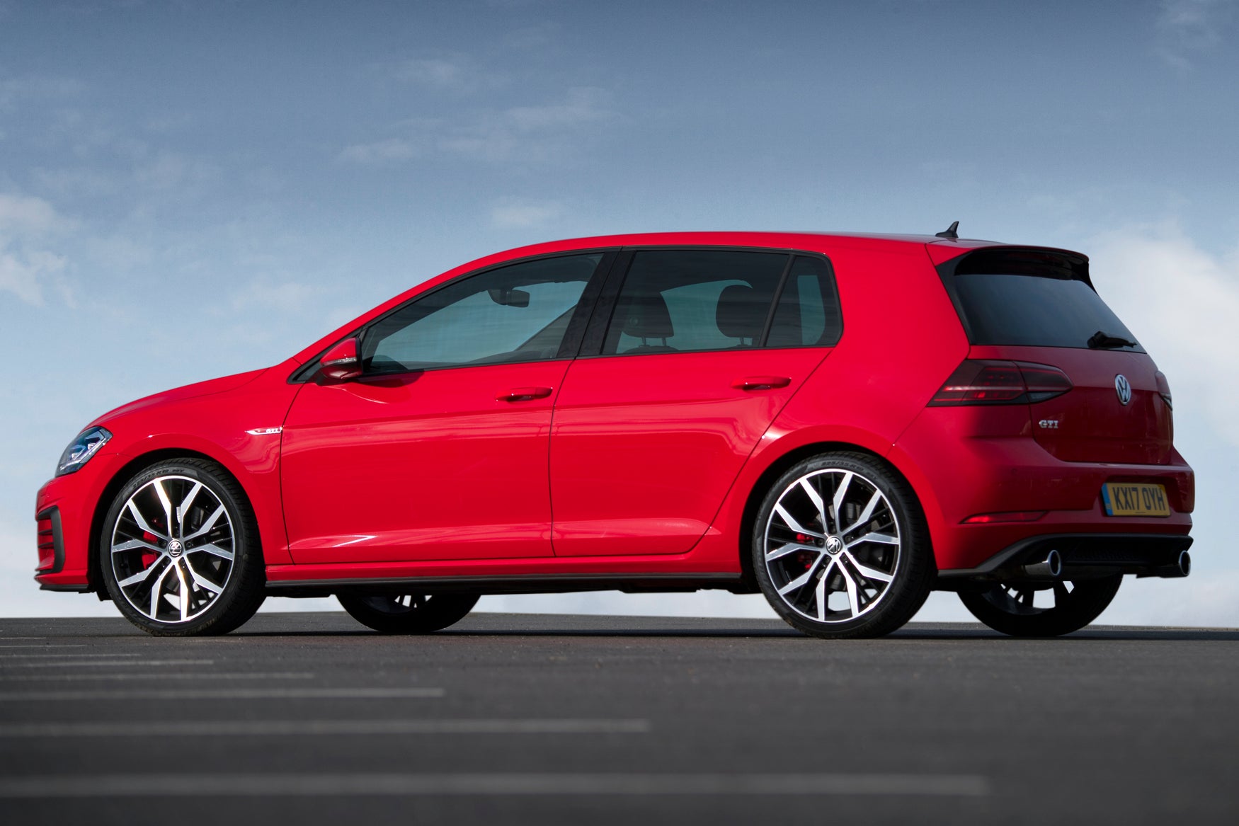 Volkswagen Golf GTI Left Side View