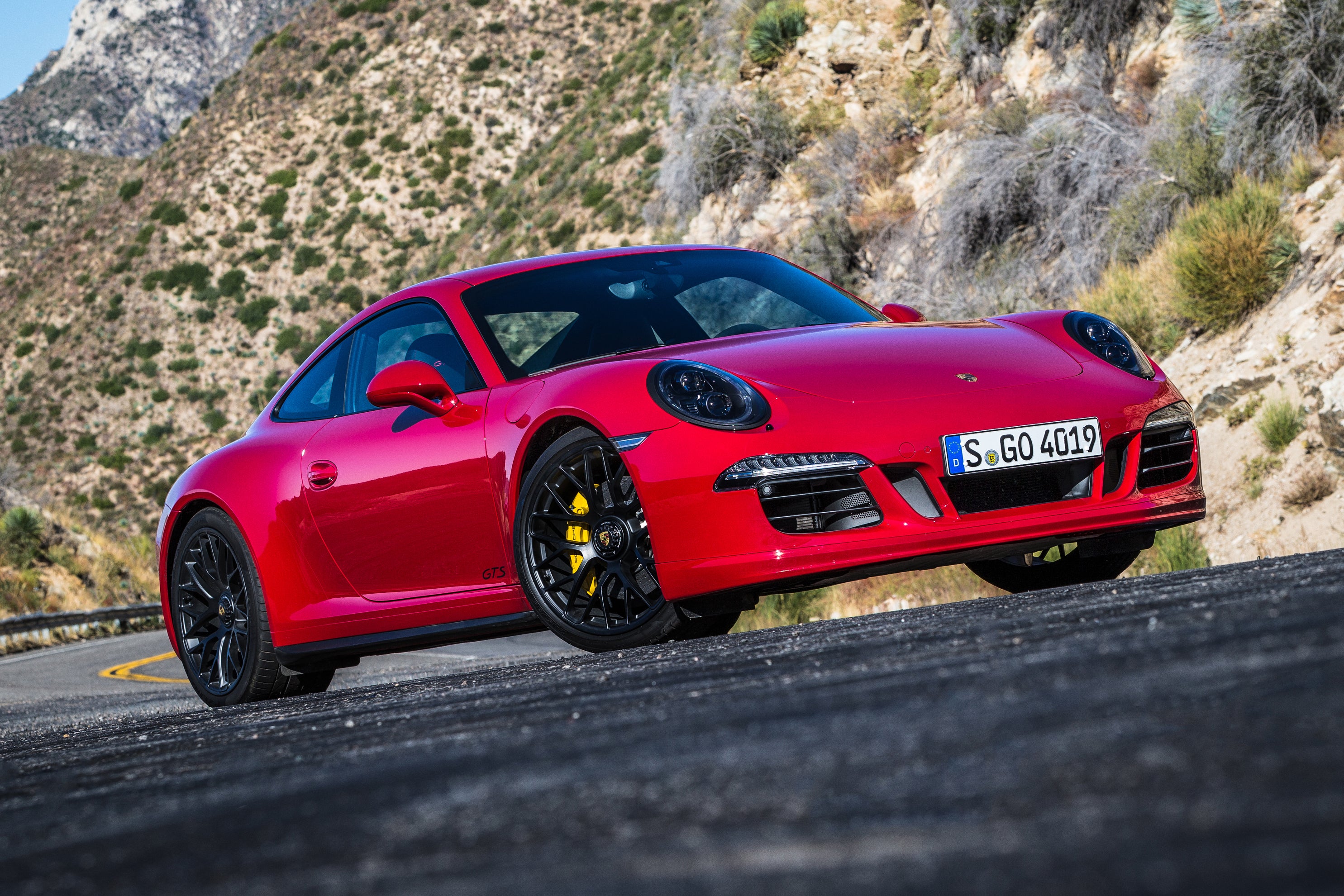 Porsche 911 GTS red