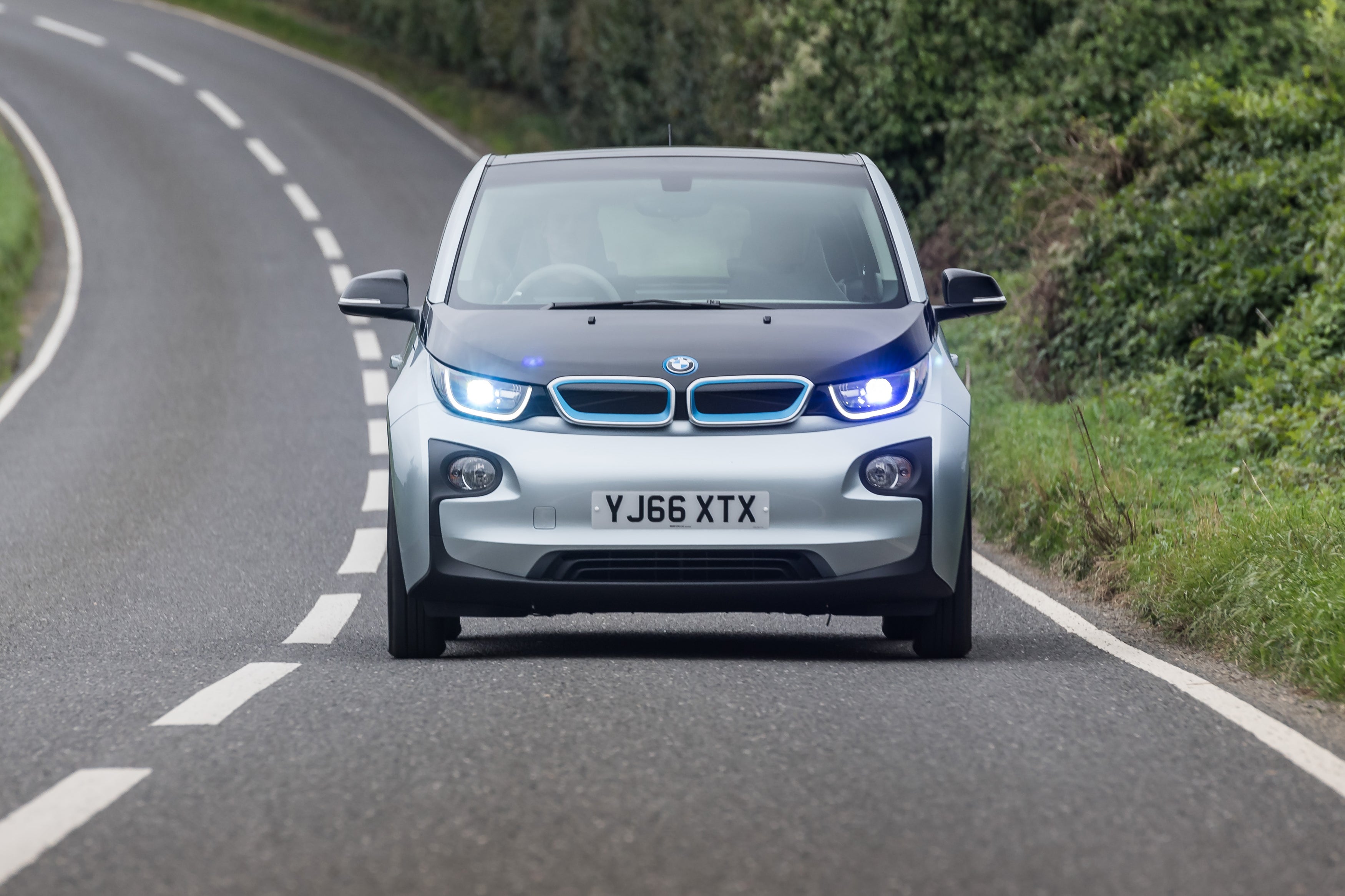 BMW i3 Review 2022 Driving Front 