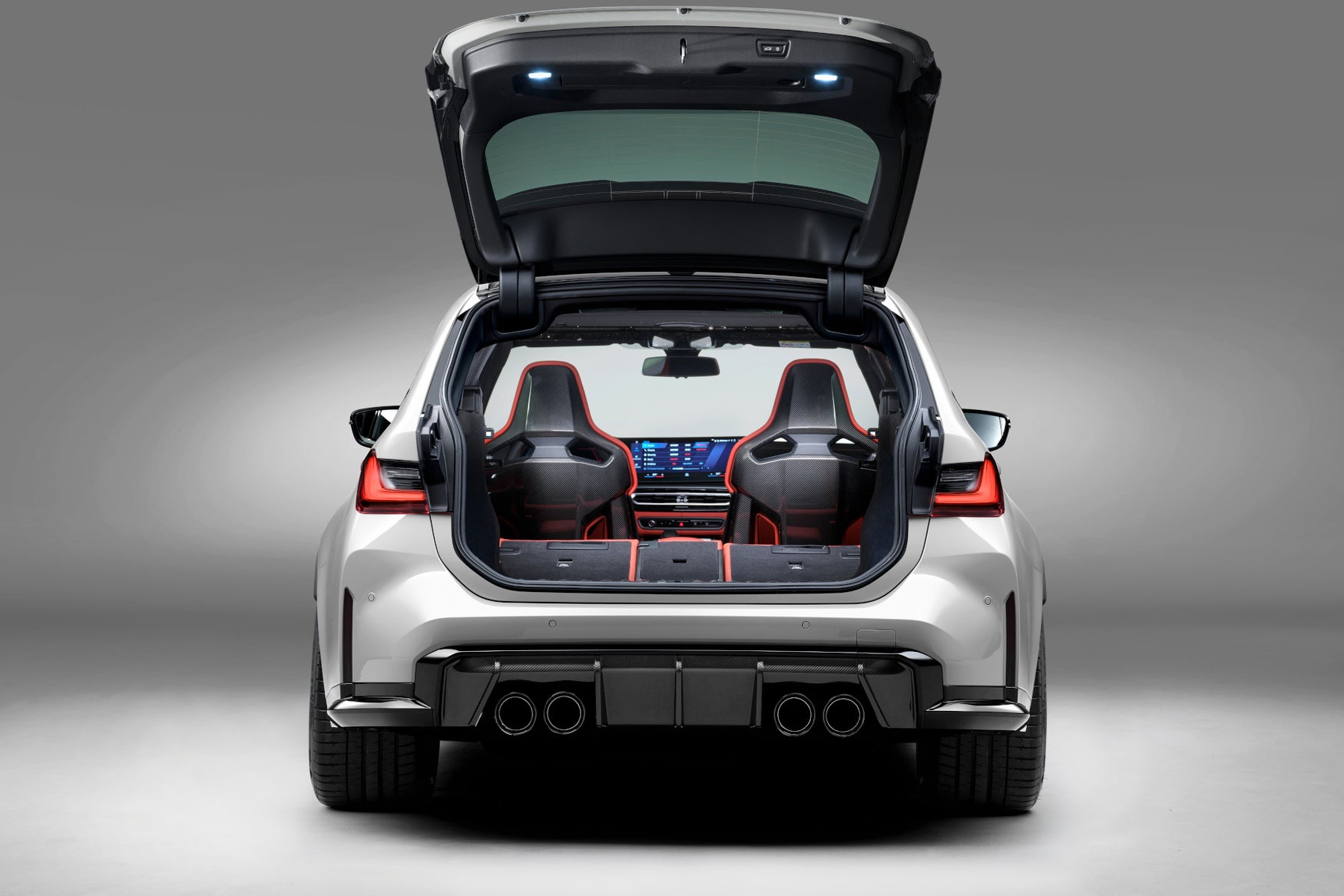BMW M3 Touring 2022 boot open