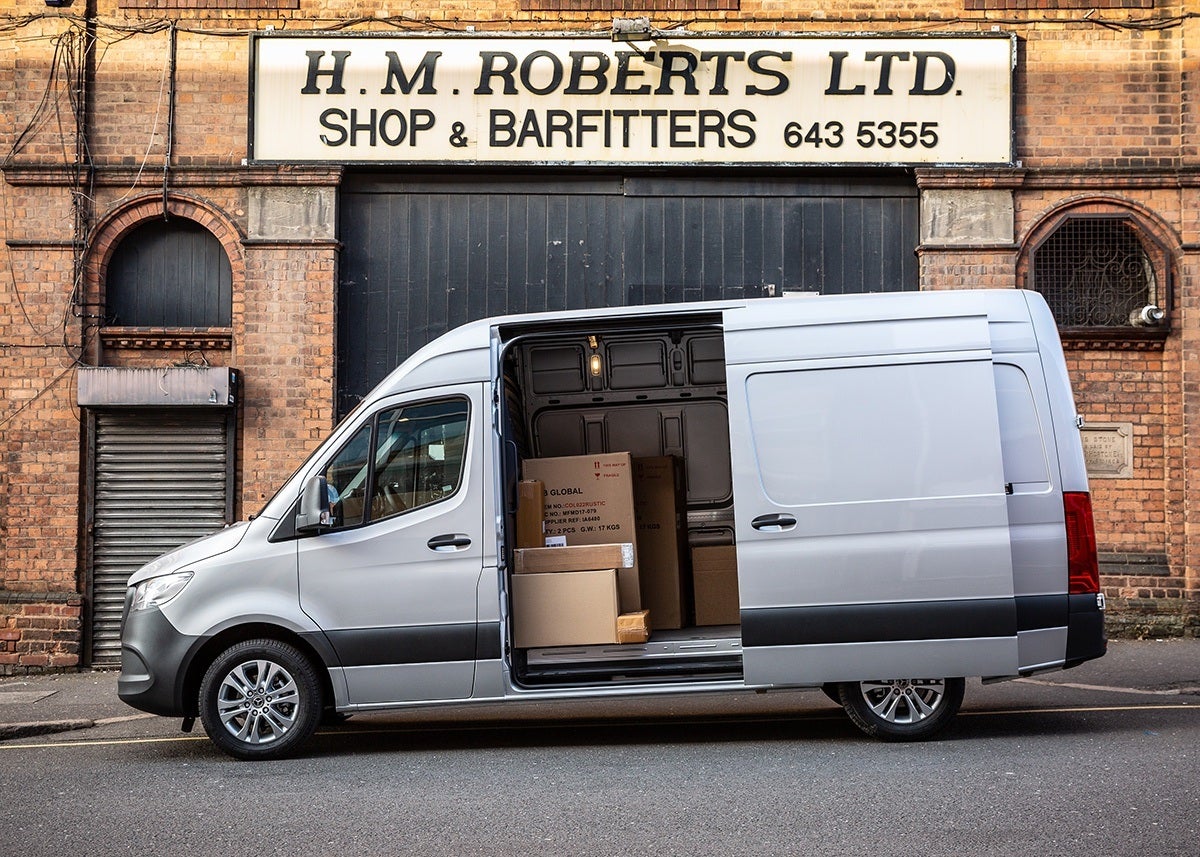 Mercedes-Benz Sprinter 2019 left interior