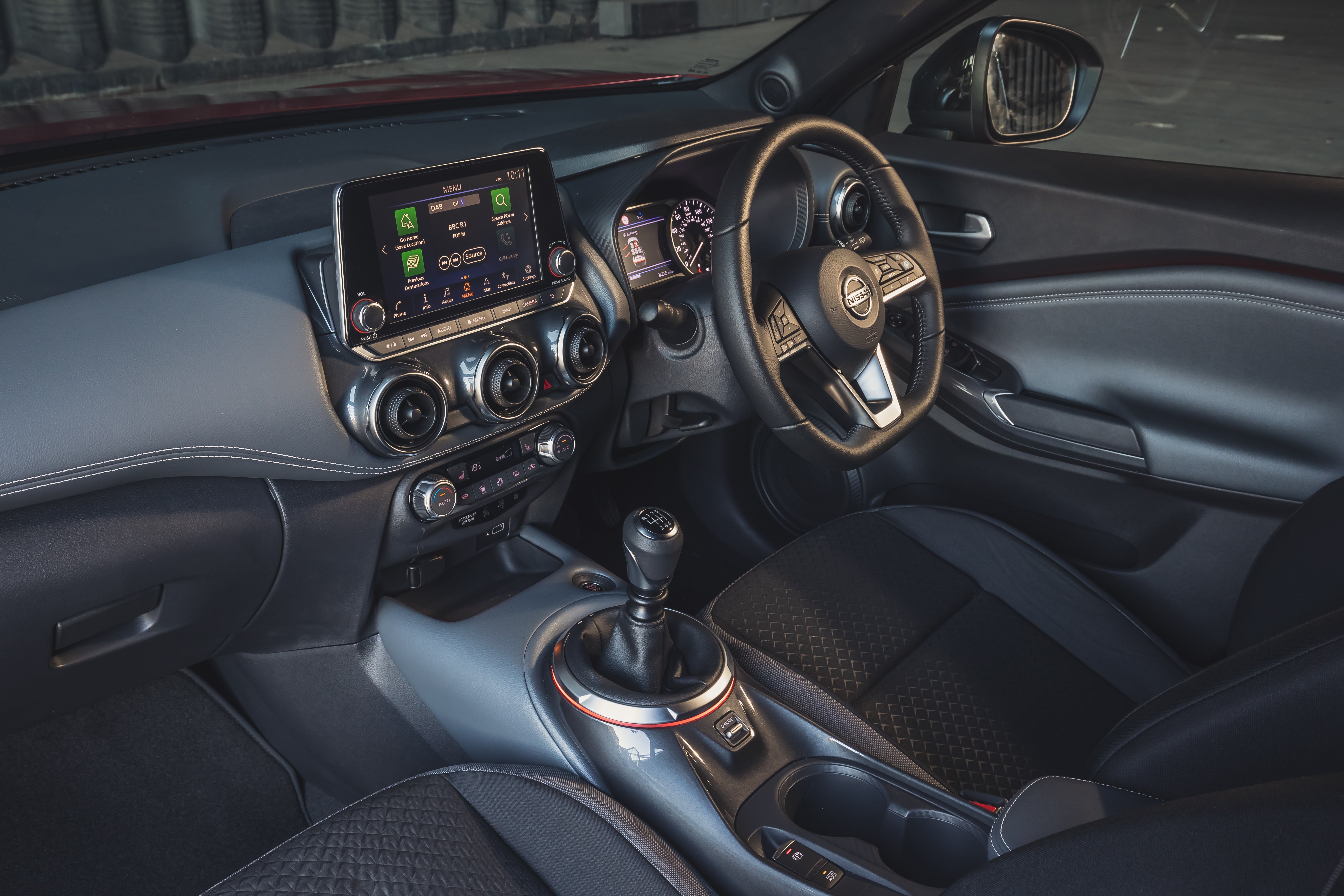 Nissan Juke 2020 front interior
