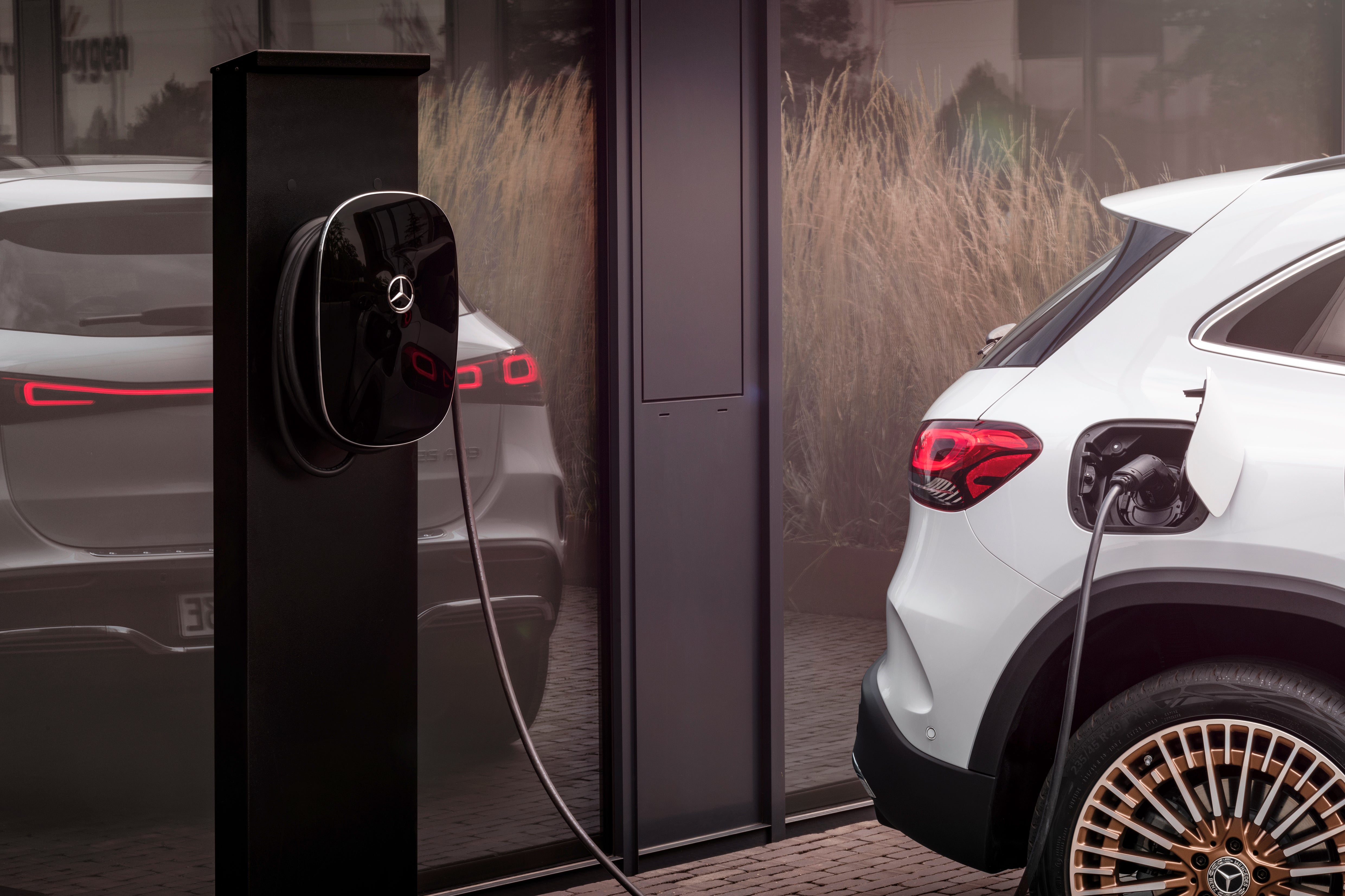 Mercedes EQA charging