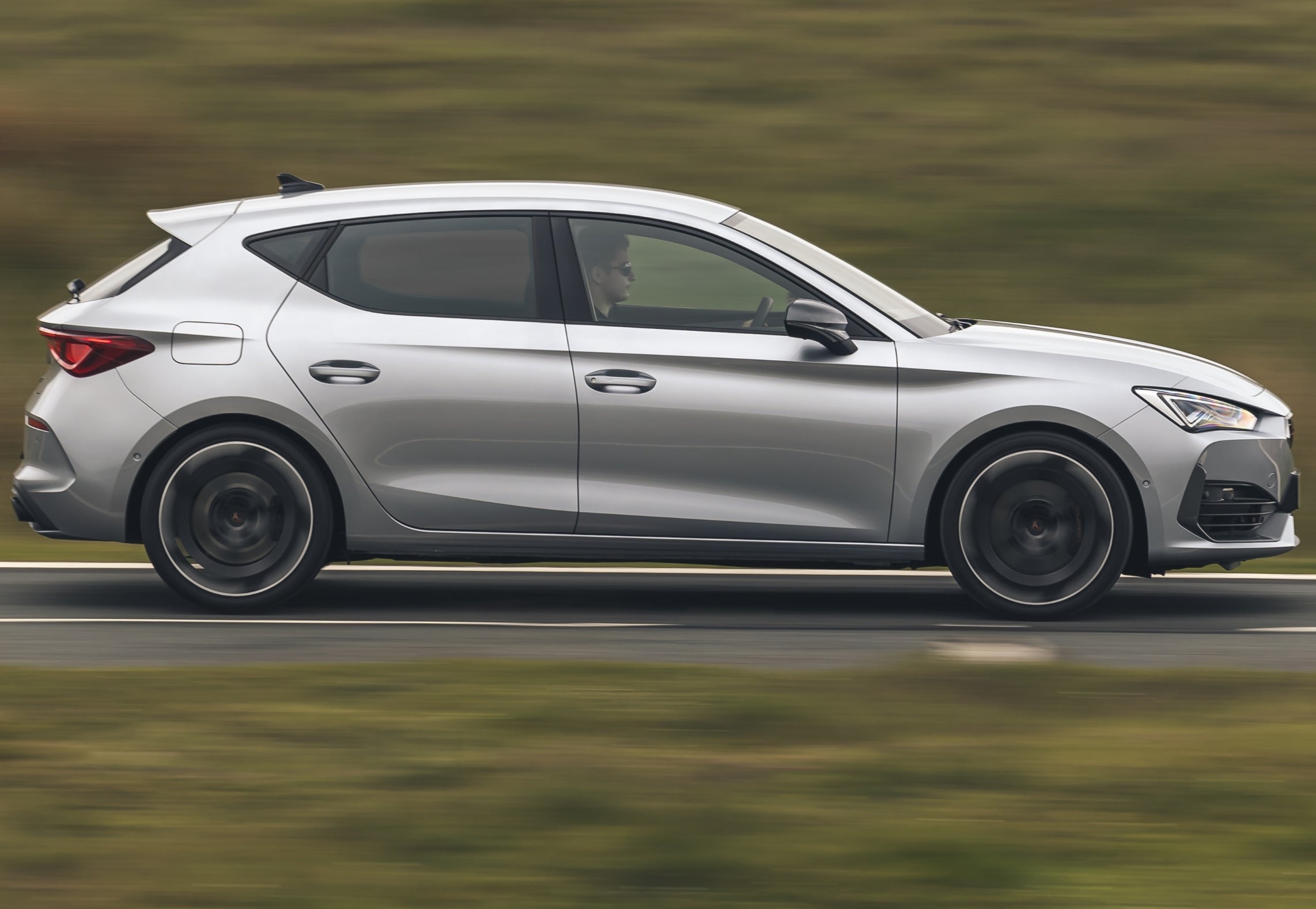 Cupra Leon 2.0 TSI VZ3 300PS profile