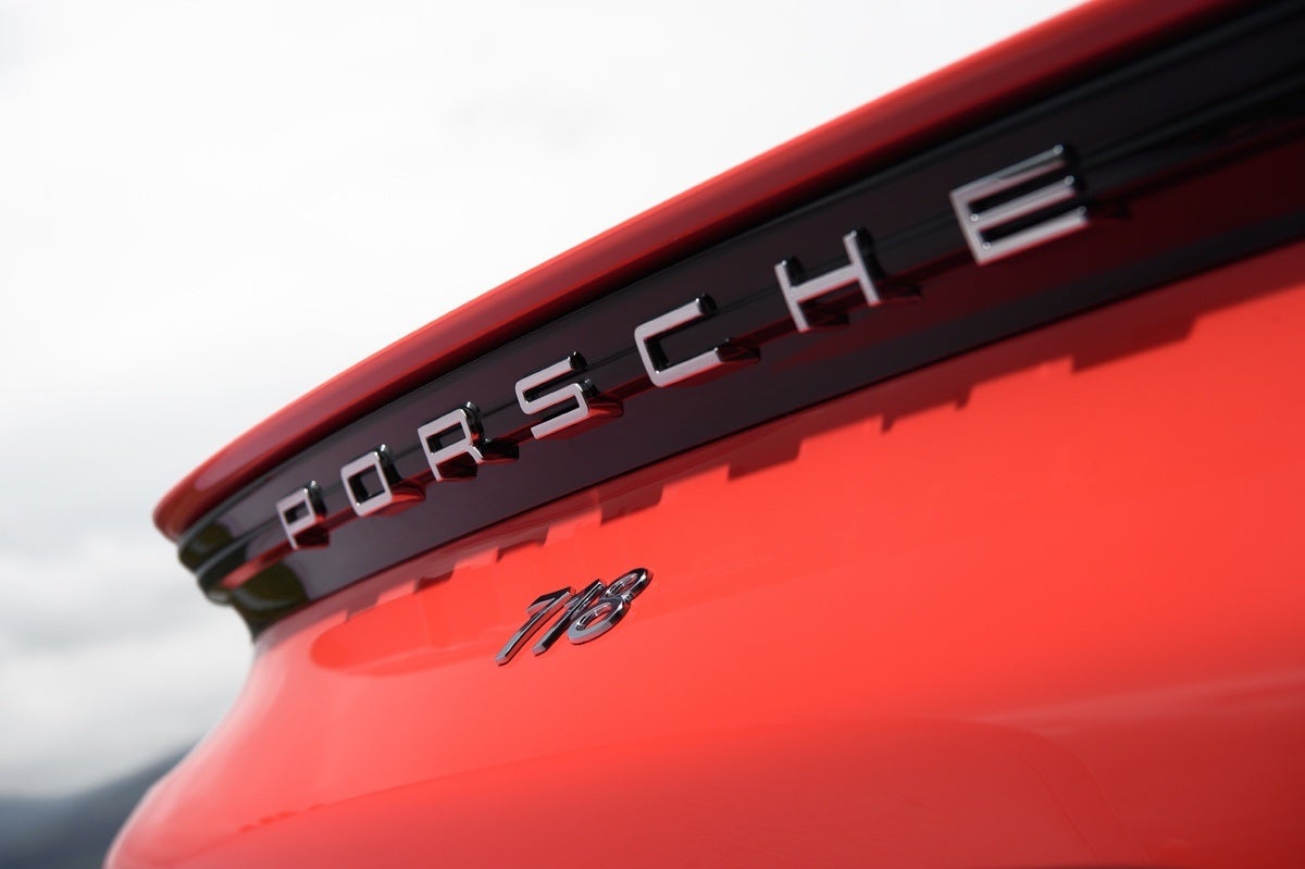 Porsche 718 badge