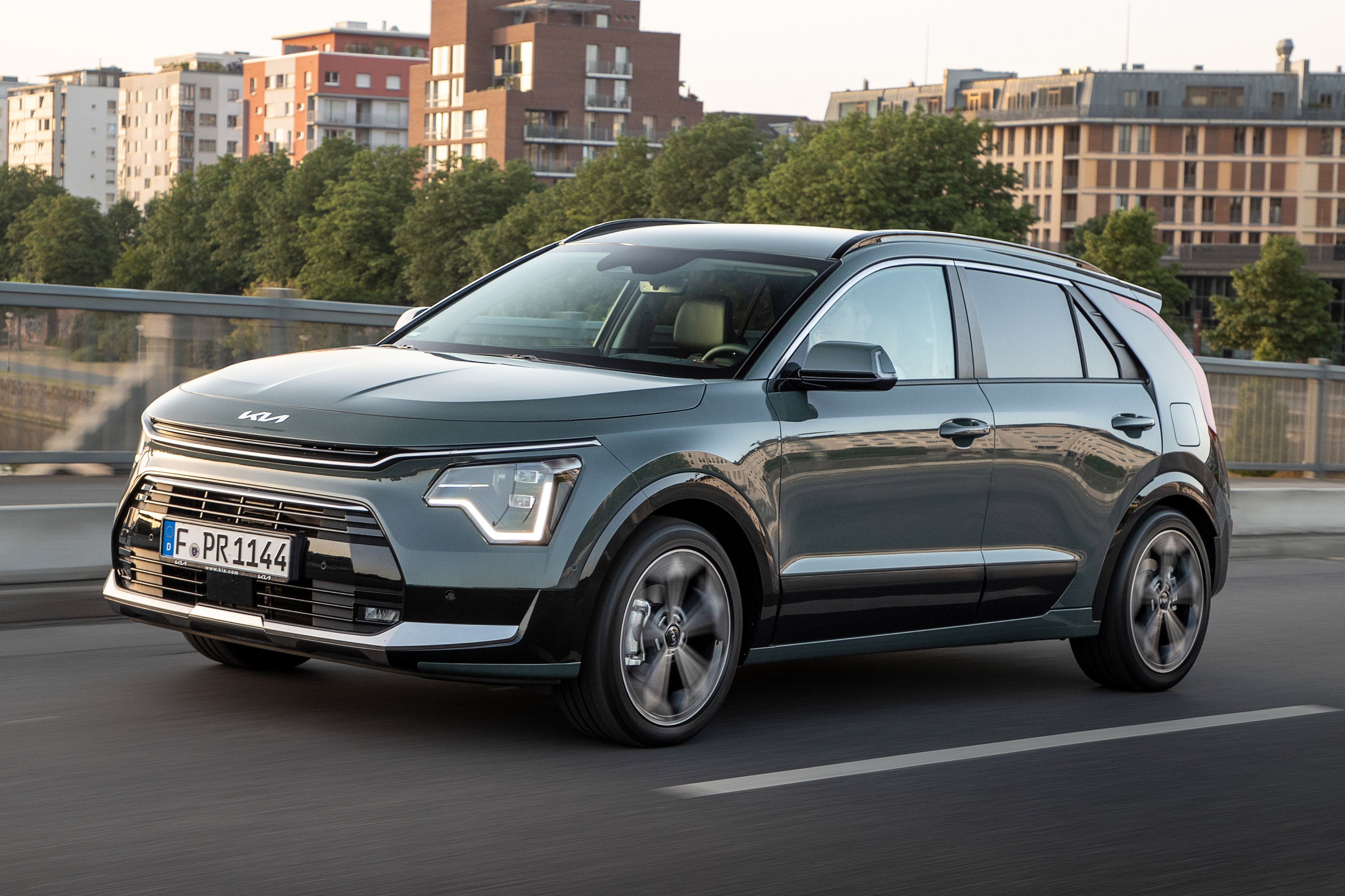 Kia Niro Review 2022: front dynamic