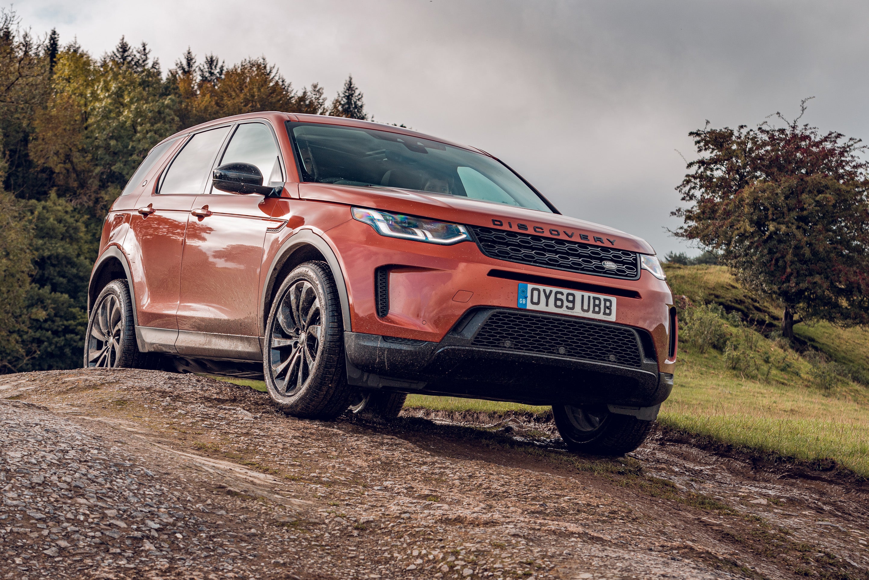 Land Rover Discovery Sport Review 2022 - frontright exterior