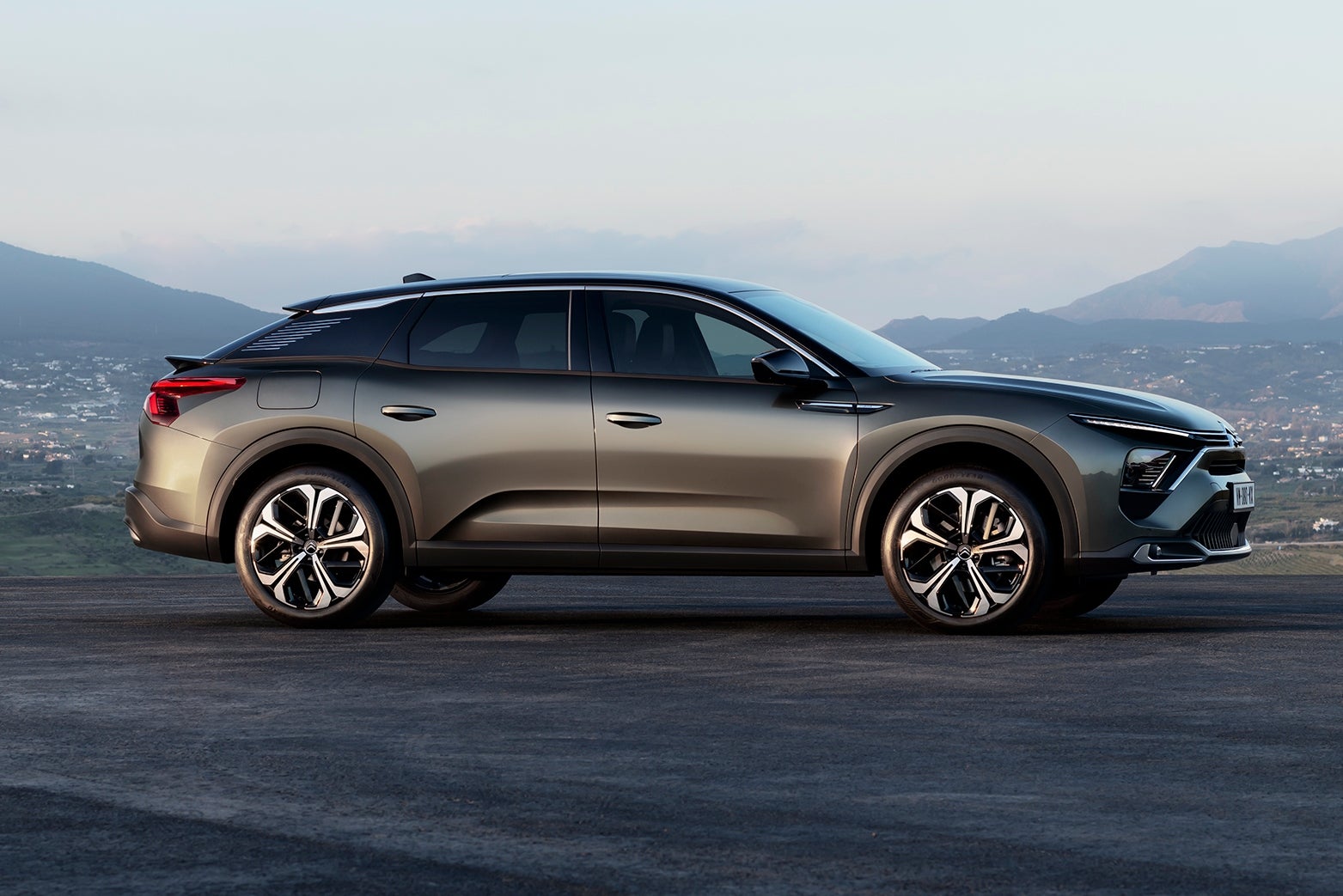 Citroen C5 X profile